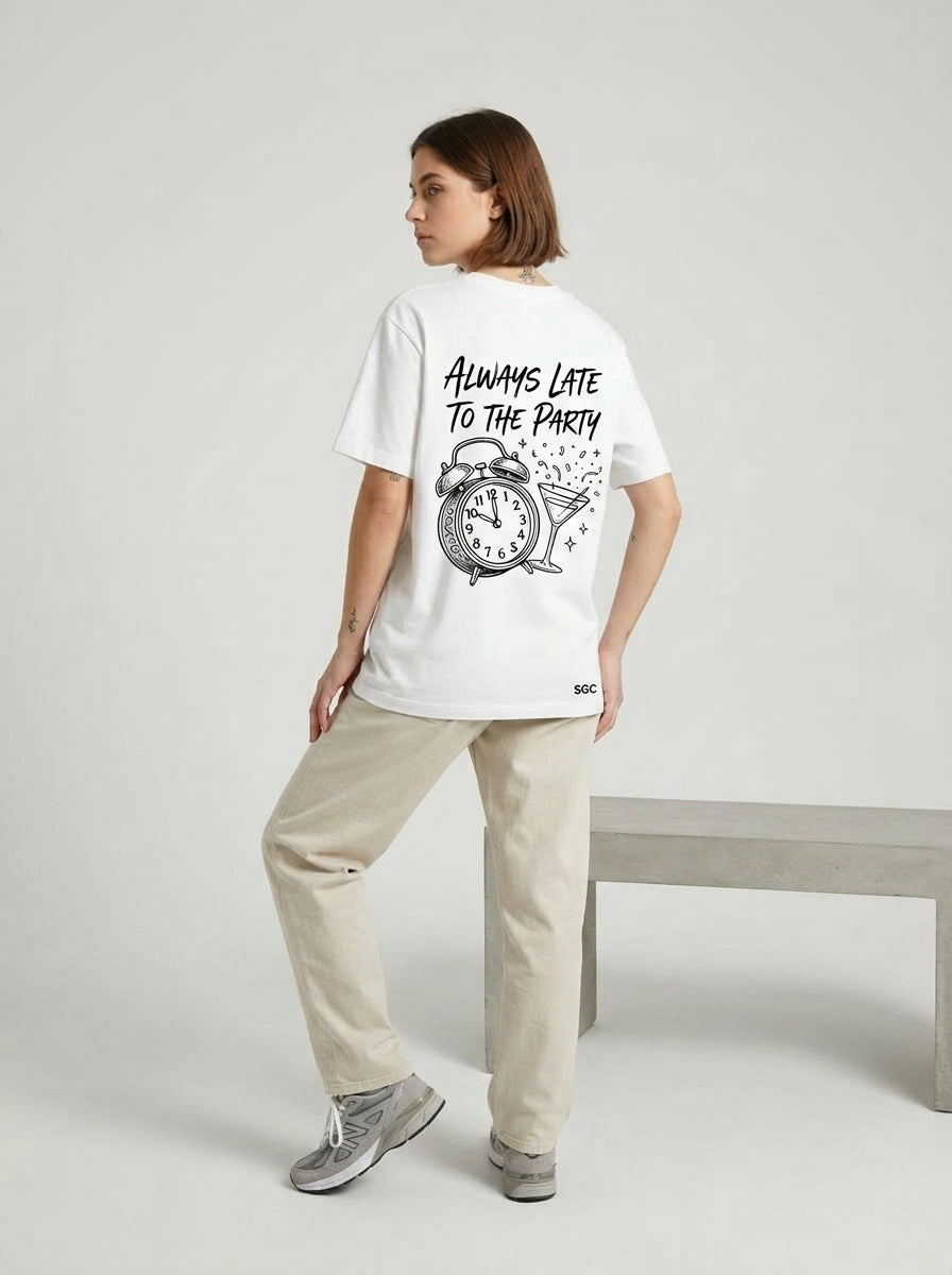THE FASHIONABLY LATE TEE