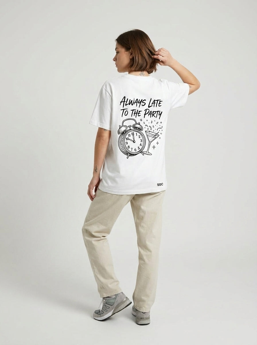 THE FASHIONABLY LATE TEE