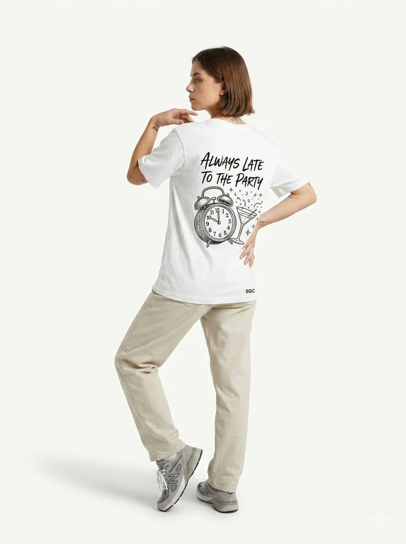 THE FASHIONABLY LATE TEE